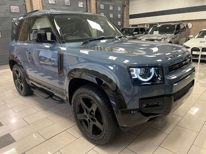 Land Rover DEFENDER 3.0 D250 MHEV SE Hard Top SUV Auto 4WD SWB Euro 6 (s/s) 3dr