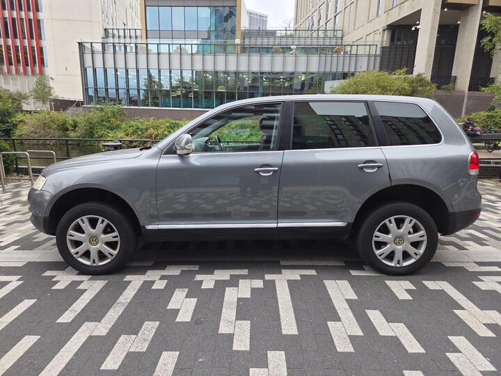 Volkswagen Touareg 2.5 TDI SE Sport 5dr