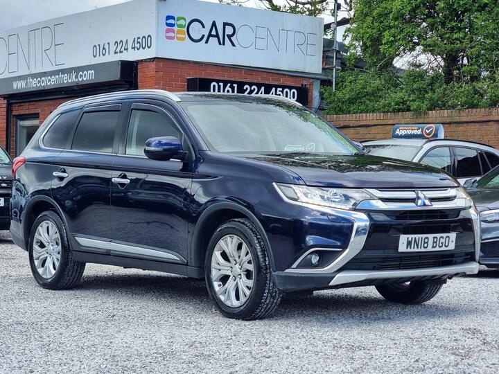 Mitsubishi OUTLANDER 2.2 DI-D 4 4WD Euro 6 (s/s) 5dr Mitsubishi OUTLANDER 2.2 DI-D 4 4WD Euro 6 (s/s) 5dr