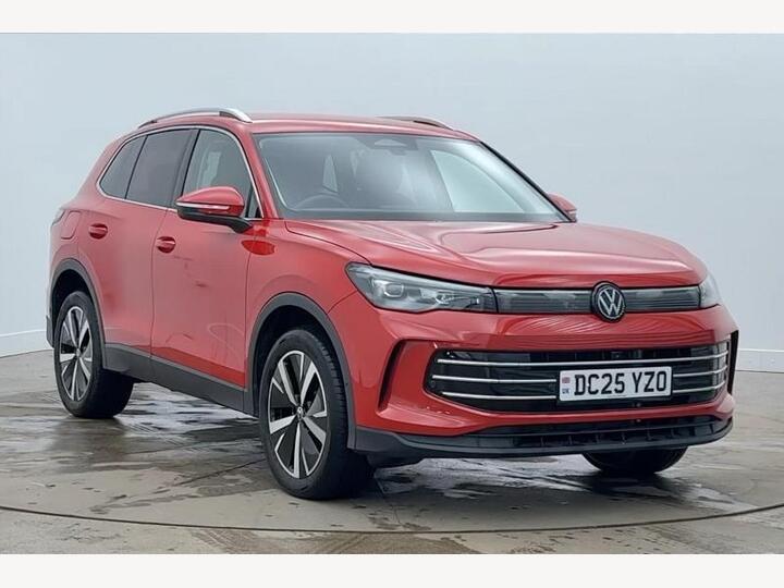 Volkswagen Tiguan 1.5 TSI EHybrid 19.7kWh Elegance DSG Euro 6 (s/s) 5dr Volkswagen Tiguan 1.5 TSI EHybrid 19.7kWh Elegance DSG Euro 6 (s/s) 5dr