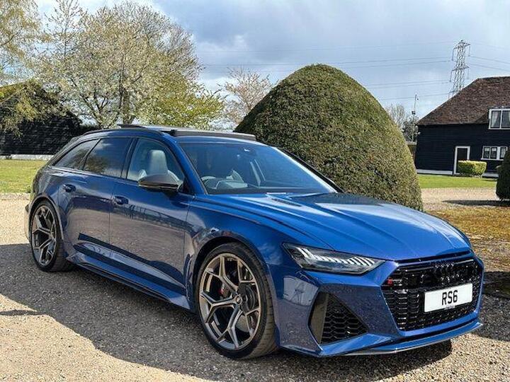 Audi RS6 Avant 4.0 TFSI V8 Performance Carbon Vorsprung Tiptronic Quattro Euro 6 (s/s) 5dr Audi RS6 Avant 4.0 TFSI V8 Performance Carbon Vorsprung Tiptronic Quattro Euro 6 (s/s) 5dr