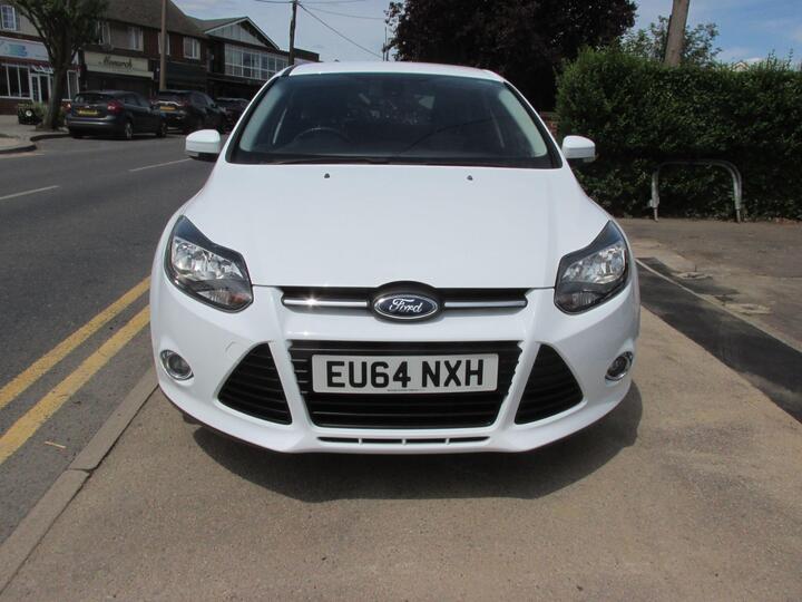 Ford Focus 1.0T EcoBoost Zetec Euro 5 (s/s) 5dr