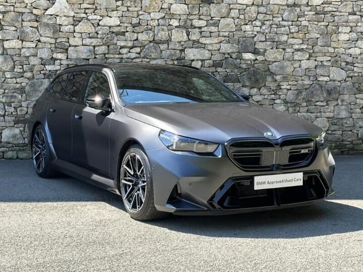 BMW M5 4.4 22.1kWh Touring Steptronic XDrive Euro 6 (s/s) 5dr