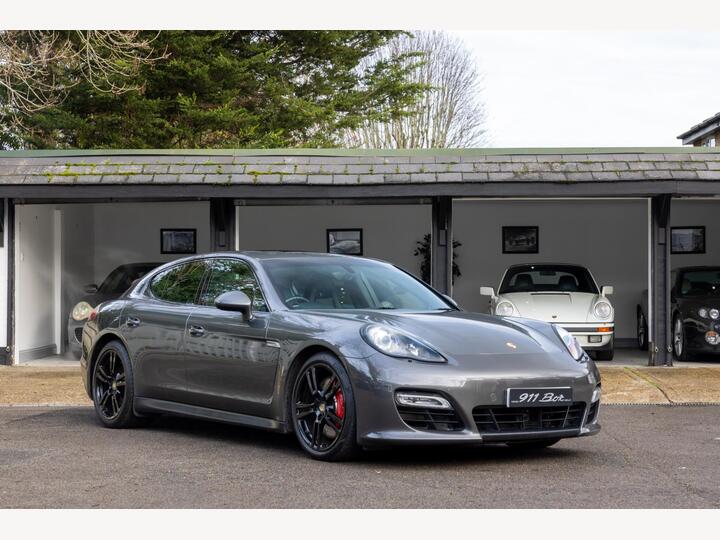 Porsche Panamera 4.8T V8 GTS PDK 4WD Euro 5 (s/s) 5dr