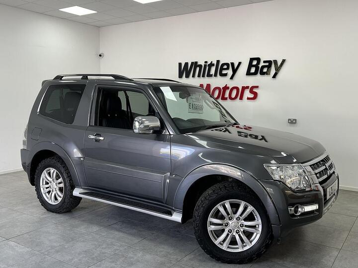 Mitsubishi Shogun 3.2 DI-DC Warrior Auto 4WD Euro 6 3dr SWB