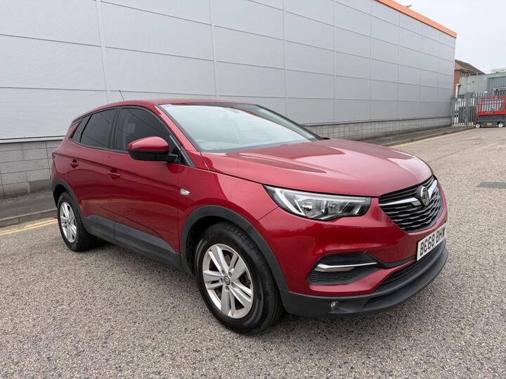 Vauxhall Grandland X 1.2 Turbo SE Euro 6 (s/s) 5dr