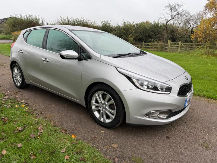 Kia Ceed 1.6 CRDi EcoDynamics 2 Euro 5 (s/s) 5dr