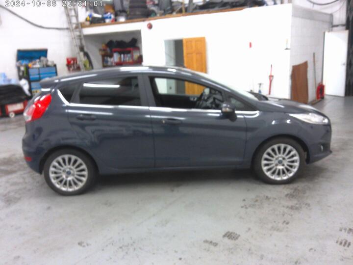 Ford Fiesta 1.0T EcoBoost Titanium Euro 5 (s/s) 5dr