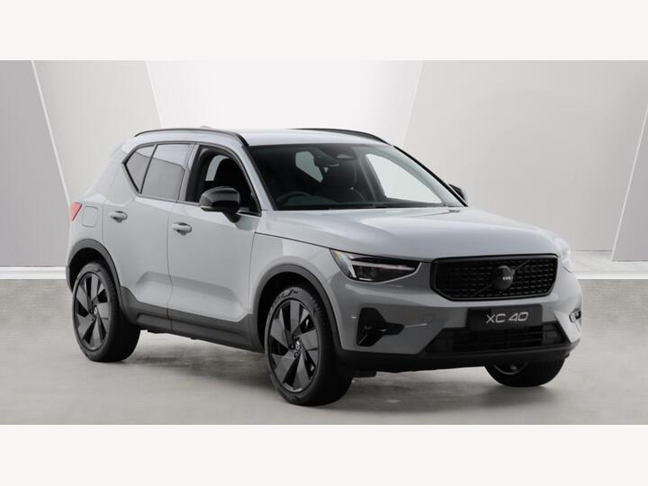 Volvo XC40 2.0 B3 MHEV Plus Black Edition DCT Auto Euro 6 (s/s) 5dr