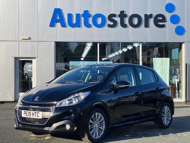 Peugeot 208 1.2 PureTech Signature Euro 6 (s/s) 5dr