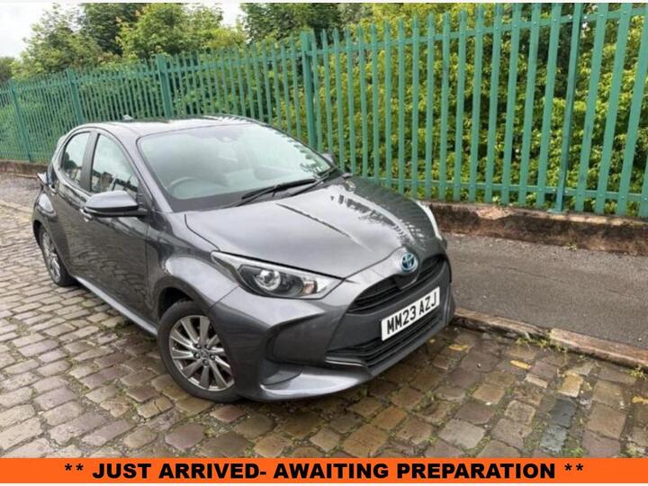 Toyota YARIS 1.5 VVT-h Icon E-CVT Euro 6 (s/s) 5dr