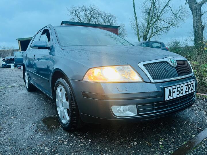 Skoda Octavia 1.9 TDI Elegance DSG Euro 4 5dr Skoda Octavia 1.9 TDI Elegance DSG Euro 4 5dr