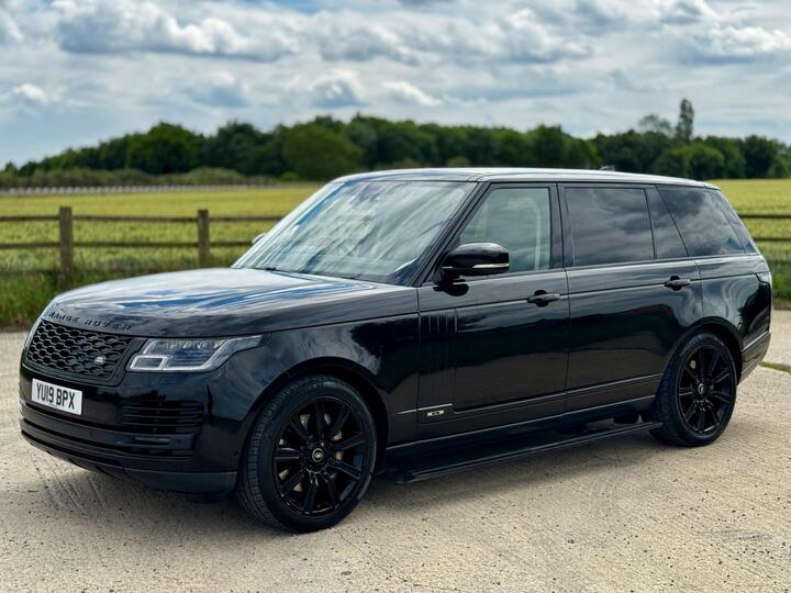 Land Rover Range Rover 2.0 P400e 12.4kWh Autobiography Auto 4WD Euro 6 (s/s) 5dr LWB Land Rover Range Rover 2.0 P400e 12.4kWh Autobiography Auto 4WD Euro 6 (s/s) 5dr LWB