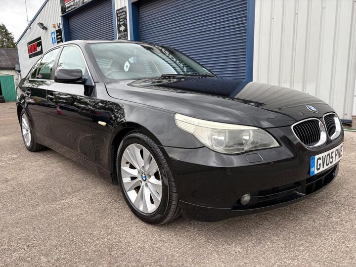 BMW 5 Series 4.4 545i V8 SE Auto Euro 3 4dr