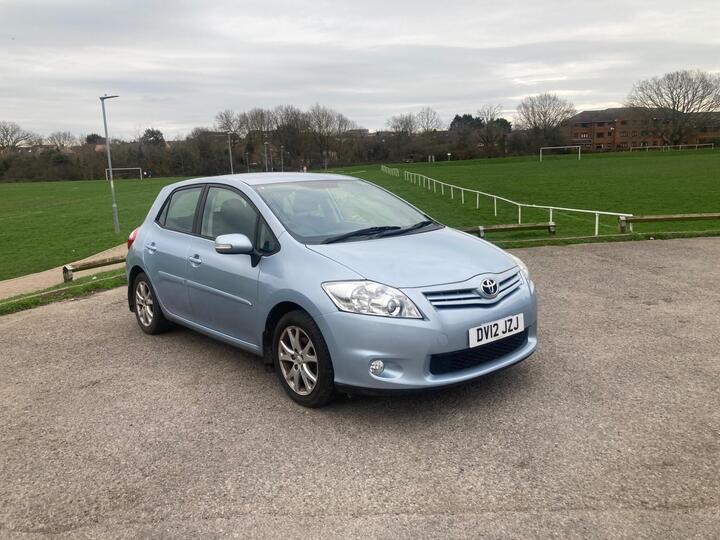 Toyota Auris 1.6 V-Matic Colour Collection Euro 5 5dr