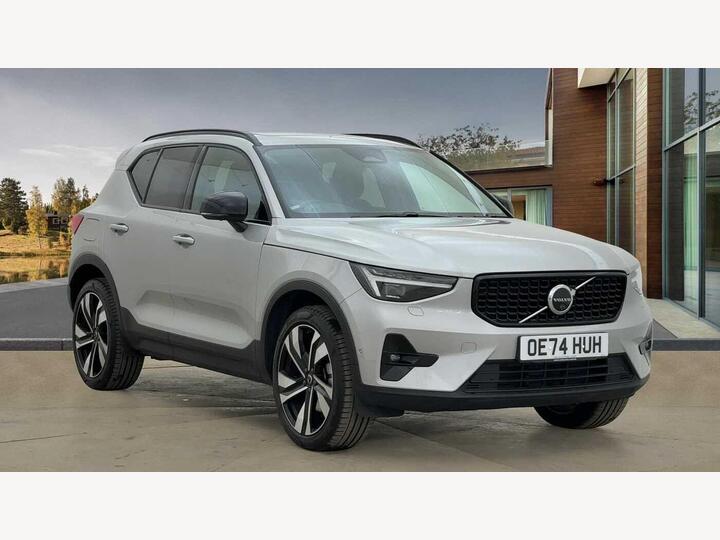 Volvo XC40 2.0 B3 MHEV Ultra Dark DCT Auto Euro 6 (s/s) 5dr