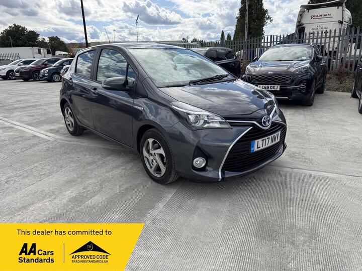 Toyota Yaris 1.5 VVT-h Icon E-CVT Euro 6 (s/s) 5dr