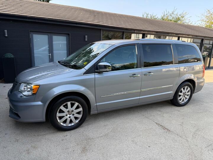 Chrysler Grand Voyager 2.8 CRD Limited Auto Euro 5 5dr Chrysler Grand Voyager 2.8 CRD Limited Auto Euro 5 5dr