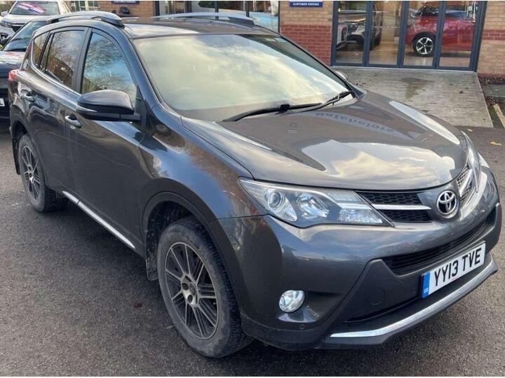 Toyota RAV4 2.2 D-CAT Invincible Auto 4WD Euro 5 5dr