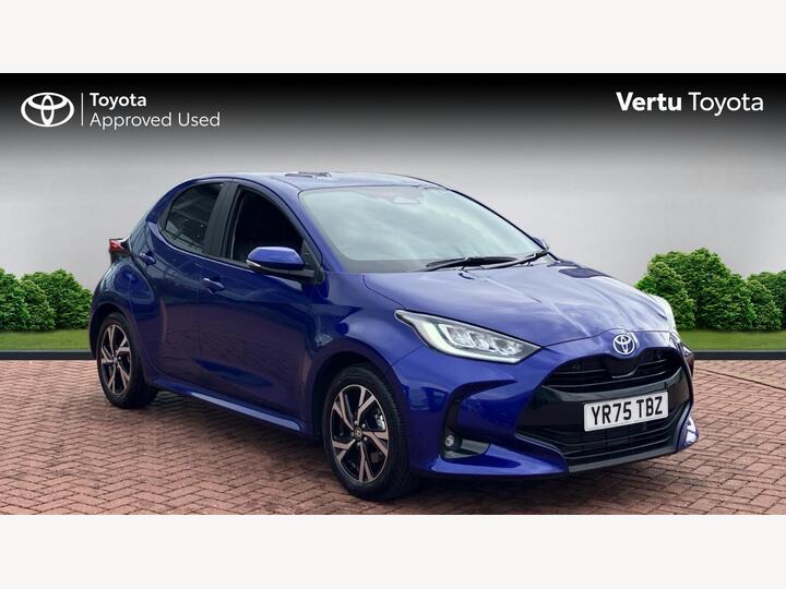 Toyota Yaris 1.5 VVT-h Design E-CVT Euro 6 (s/s) 5dr