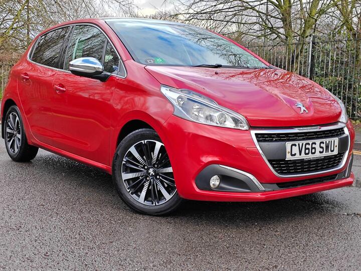 Peugeot 208 1.2 PureTech Allure Premium Euro 6 5dr