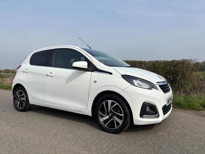 Peugeot 108 1.2 PureTech Allure Euro 6 5dr Peugeot 108 1.2 PureTech Allure Euro 6 5dr