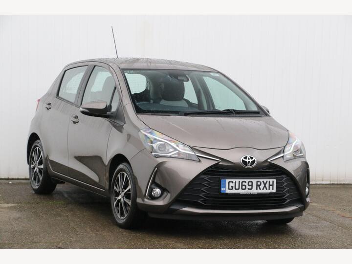 Toyota Yaris 1.5 VVT-i Icon Tech Euro 6 5dr