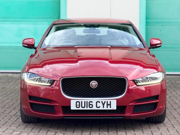 Jaguar XE 2.0d Portfolio Auto Euro 6 (s/s) 4dr