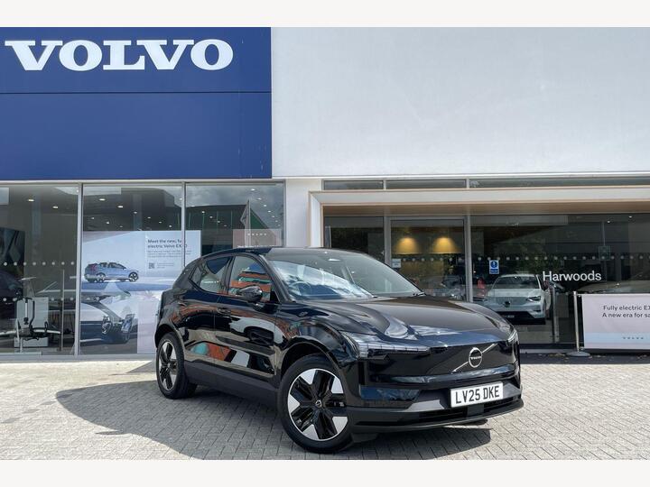 Volvo EX30 Single Motor Extended Range 69kWh Core Auto 5dr