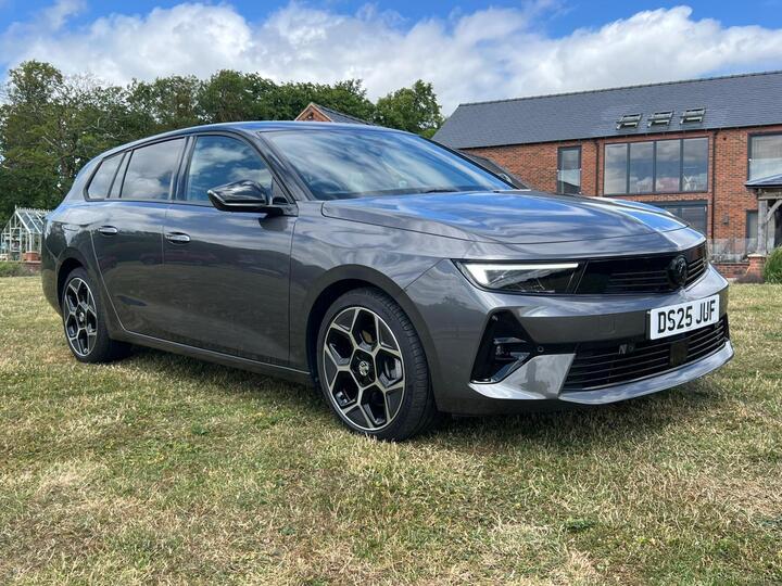 Vauxhall Astra 1.6 12.4kWh GS Sports Tourer Auto Euro 6 (s/s) 5dr
