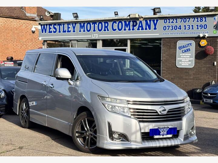 Nissan Elgrand 3.5 V6 HIGHWAY STAR 8 SEATER ANDROID SCREEN