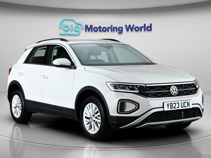 Volkswagen T-Roc 1.0 TSI Life Euro 6 (s/s) 5dr Volkswagen T-Roc 1.0 TSI Life Euro 6 (s/s) 5dr