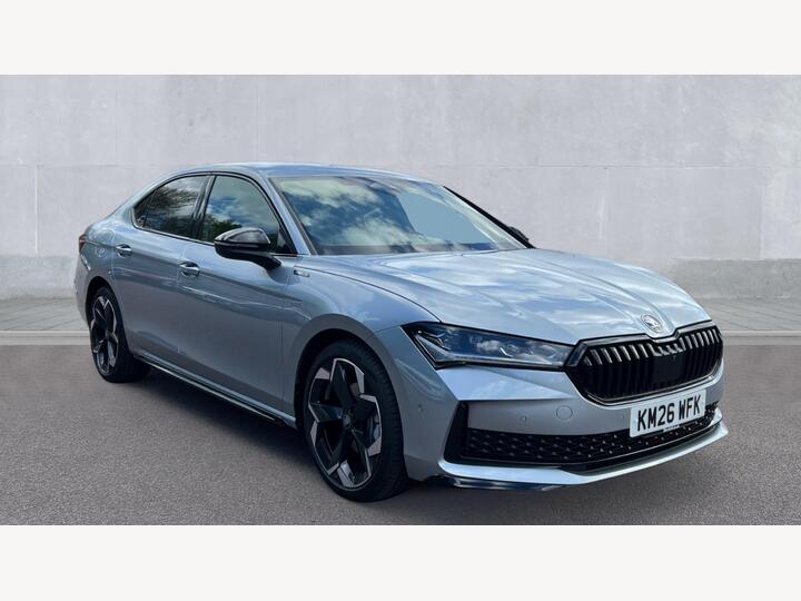 Skoda Superb 2.0 TDI SportLine DSG Euro 6 (s/s) 5dr Skoda Superb 2.0 TDI SportLine DSG Euro 6 (s/s) 5dr