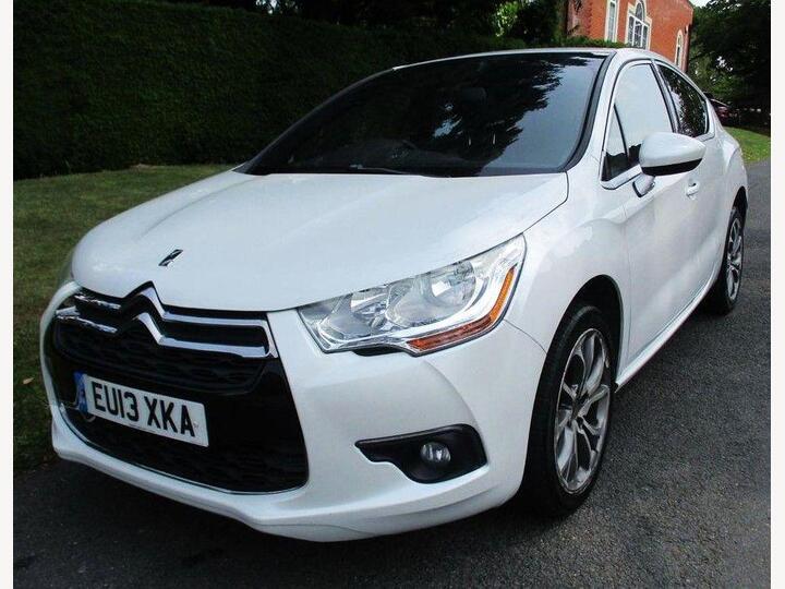 Citroen DS4 1.6 E-HDi Airdream DStyle EGS6 Euro 5 (s/s) 5dr Citroen DS4 1.6 E-HDi Airdream DStyle EGS6 Euro 5 (s/s) 5dr