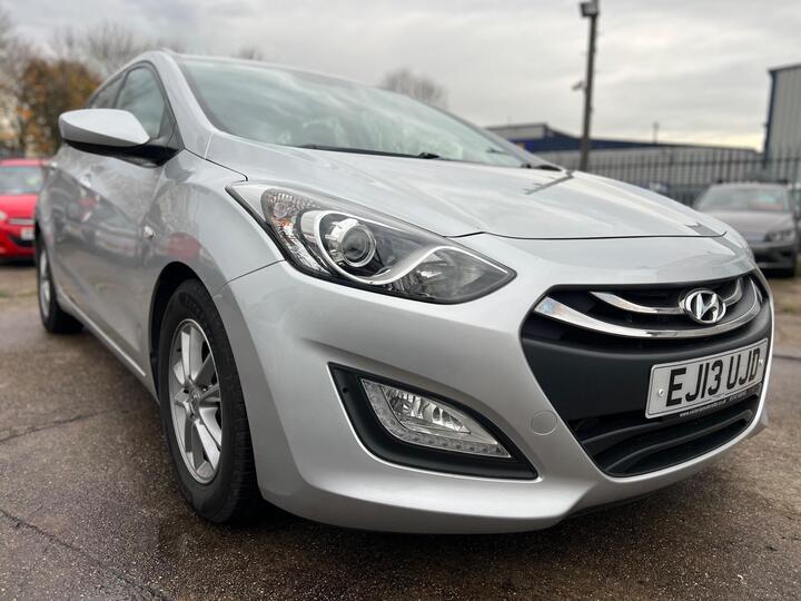Hyundai I30 1.6 CRDi Blue Drive Active Tourer Euro 5 (s/s) 5dr