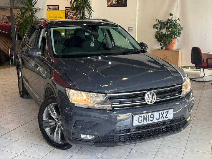 Volkswagen TIGUAN 2.0 TDI Match DSG 4Motion Euro 6 (s/s) 5dr Volkswagen TIGUAN 2.0 TDI Match DSG 4Motion Euro 6 (s/s) 5dr