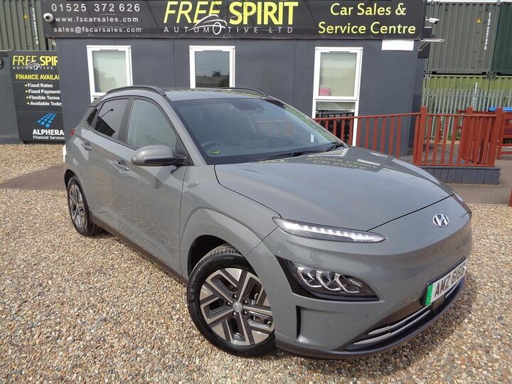 Hyundai KONA 64kWh Premium Auto 5dr (10.5kW Charger)