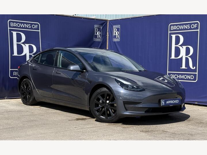 Tesla Model 3 Auto RWD 4dr