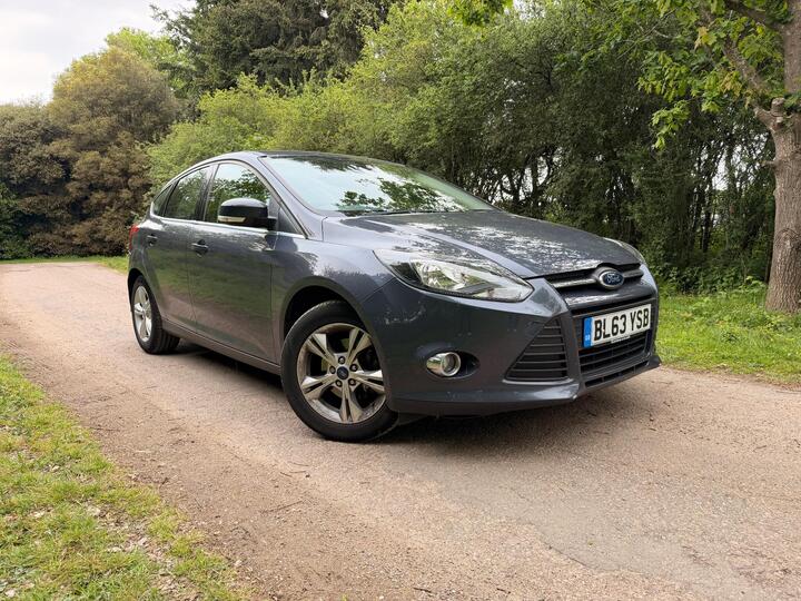 Ford Focus 1.6 Zetec Euro 5 5dr