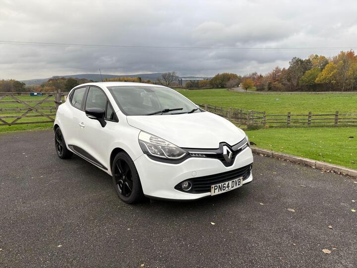 Renault Clio 0.9 TCe Dynamique MediaNav Euro 5 (s/s) 5dr Renault Clio 0.9 TCe Dynamique MediaNav Euro 5 (s/s) 5dr
