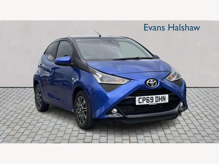 Toyota Aygo 1.0 VVT-i X-clusiv X-shift Euro 6 5dr (Safety Sense)