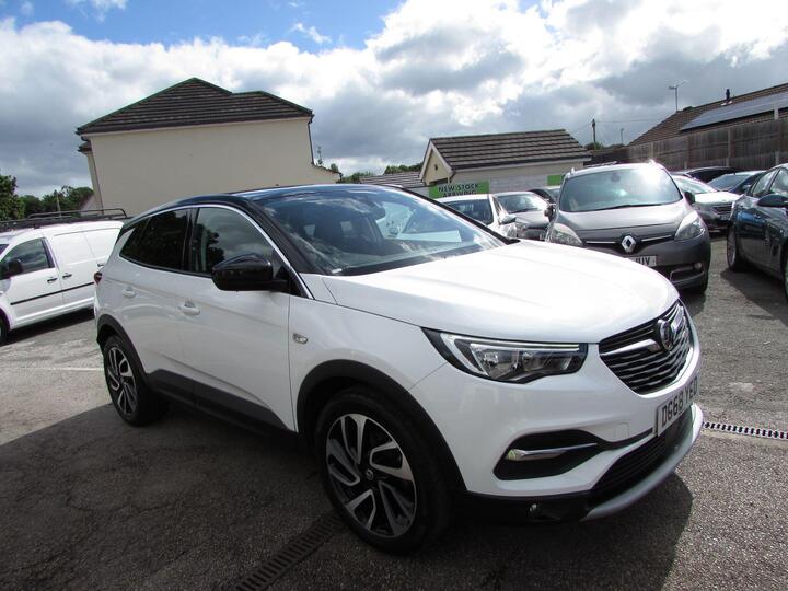 Vauxhall Grandland X 1.2 Turbo Elite Nav Euro 6 (s/s) 5dr