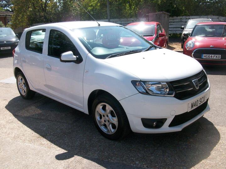 Dacia Sandero 1.5 DCi Laureate Euro 5 5dr
