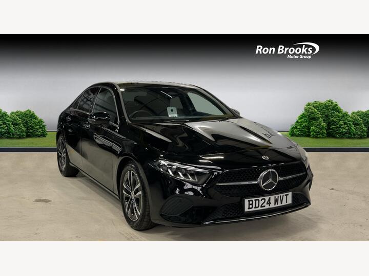 Mercedes-Benz A Class 1.3 A180h MHEV Sport (Executive) 7G-DCT Euro 6 (s/s) 4dr Mercedes-Benz A Class 1.3 A180h MHEV Sport (Executive) 7G-DCT Euro 6 (s/s) 4dr