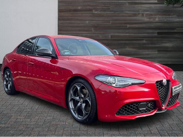 Alfa Romeo Giulia 2.0T Estrema Auto Euro 6 (s/s) 4dr