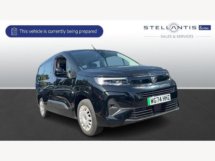 Vauxhall Combo Life Electric 52kWh Design XL MPV Auto 5dr (7.4kW Charger)