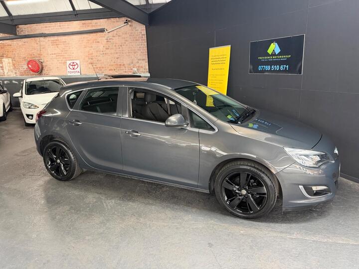 Vauxhall Astra 1.4i SRi Euro 6 5dr