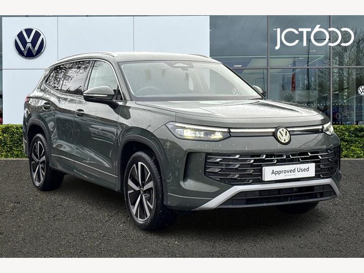 Volkswagen Tayron 1.5 TSI EHybrid 19.7kWh Elegance DSG Euro 6 (s/s) 5dr Volkswagen Tayron 1.5 TSI EHybrid 19.7kWh Elegance DSG Euro 6 (s/s) 5dr