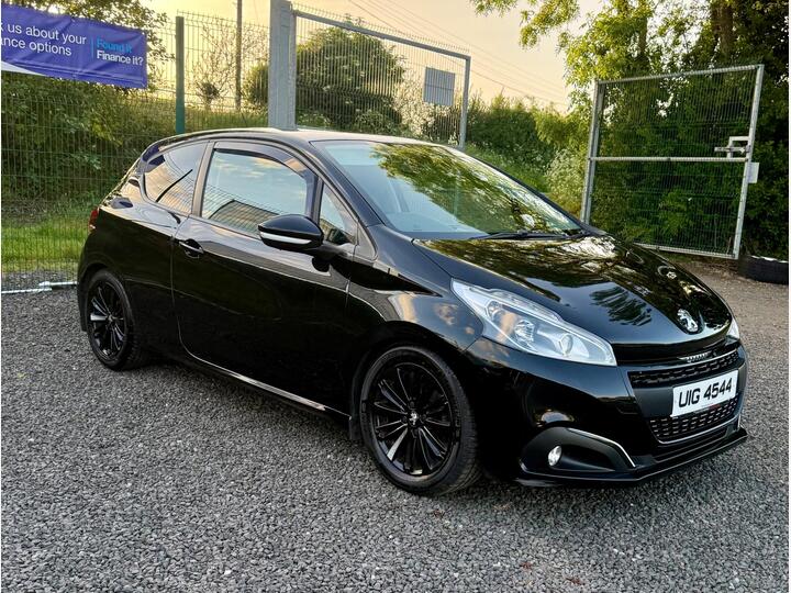Peugeot 208 1.2 PureTech Black Edition Euro 6 3dr