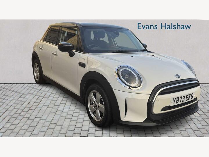 MINI COOPER HATCHBACK 1.5 Cooper Classic Steptronic Euro 6 (s/s) 5dr